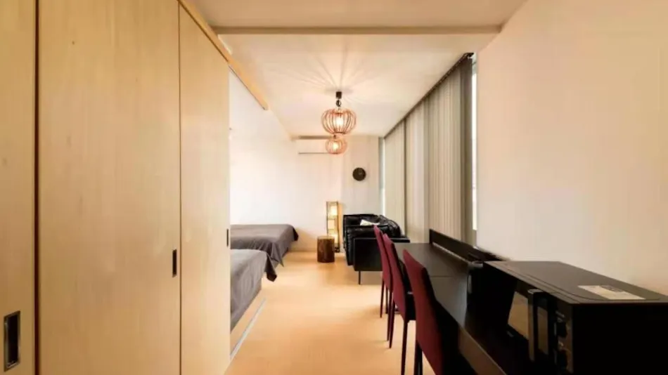 HOTEL AIRSTAR
