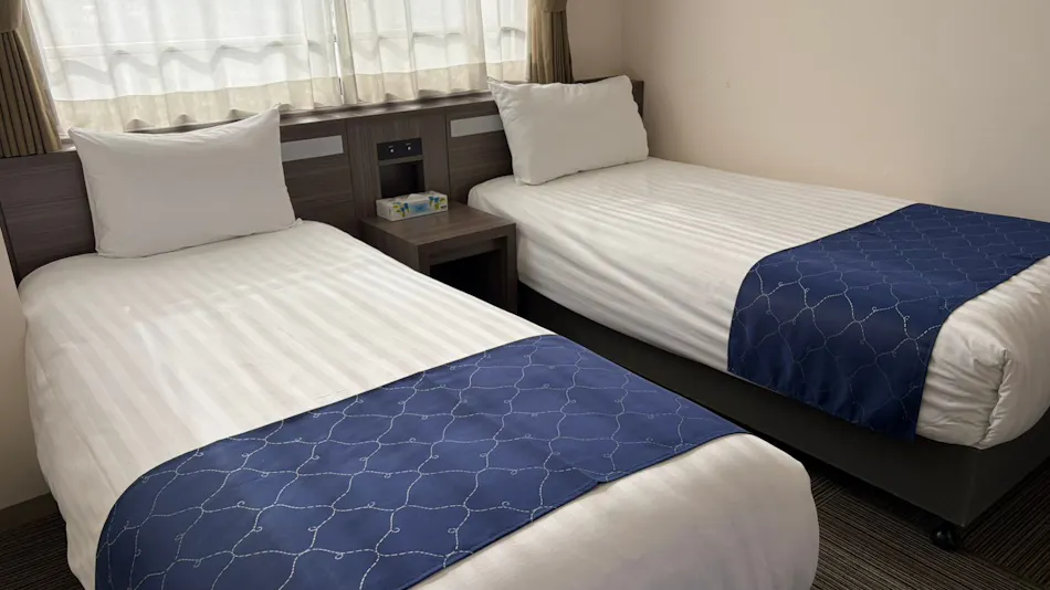 Airport Plaza Hotel