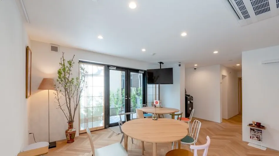 Plat Hostel Keikyu Haneda Home