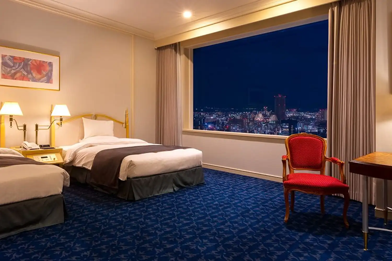 Executive Corner Suite