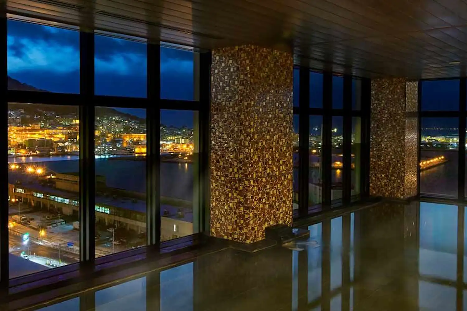 ห้องอาบน้ำรวมขนาดใหญ่