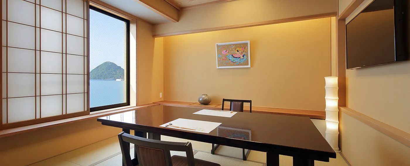 料亭街「京小路(みやここうじ)」