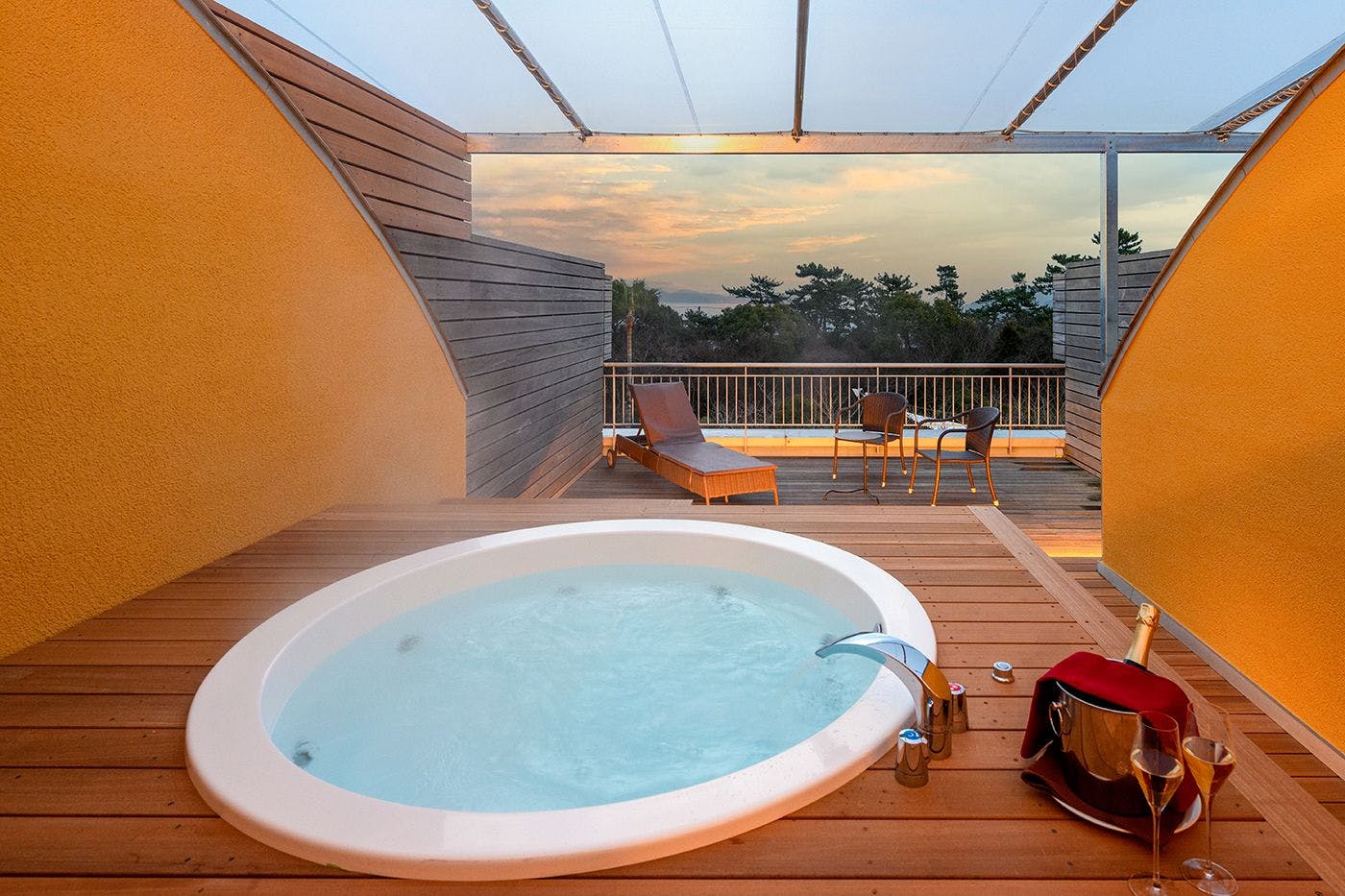 主楼_客房专用按摩浴缸