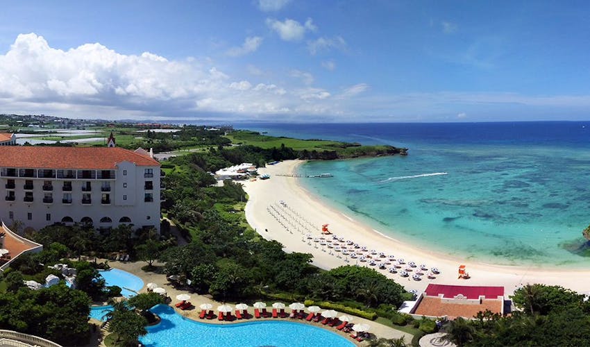 ホテル日航アリビラ ヨミタンリゾート沖縄 の空室状況を確認する 宿泊予約は 一休 Com