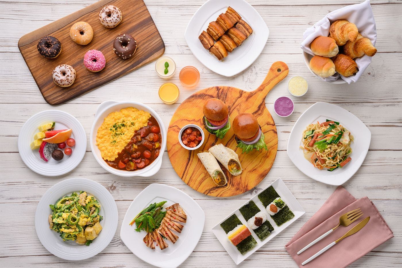 Sarapan prasmanan di Casual Buffet Hanahana *Operasi tidak teratur