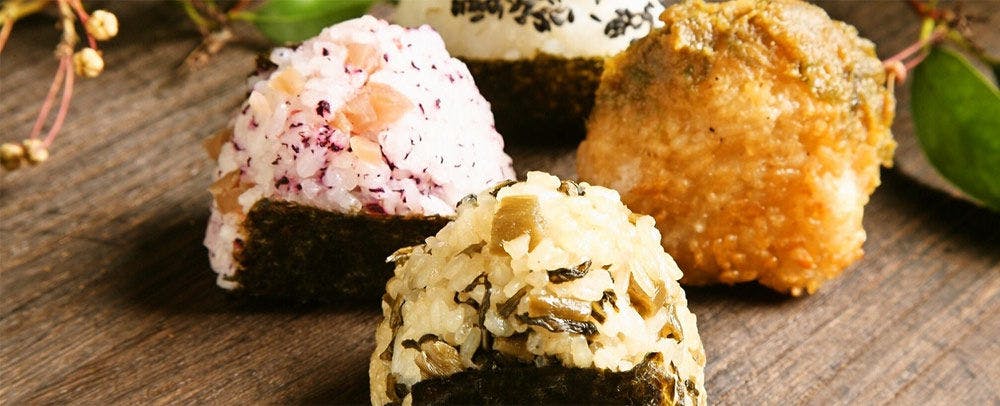 "Menuju sarapan yang mengesankan" Ruang sarapan "Asama" menyediakan onigiri yang dibuat dengan penuh kasih oleh ibu.