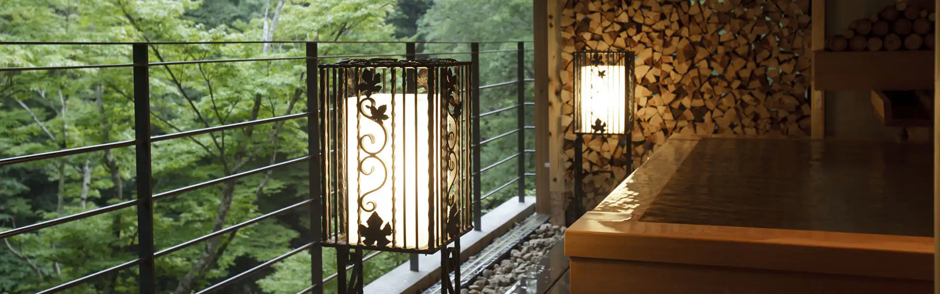 露天風呂付客室一例