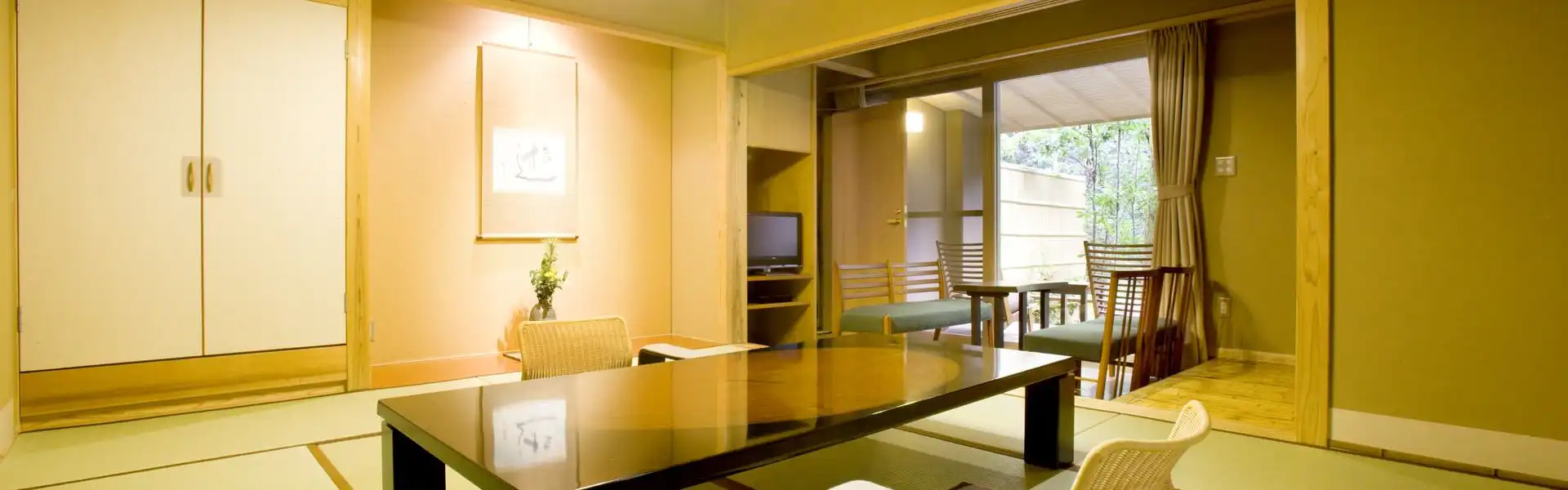 露天風呂付客室一例