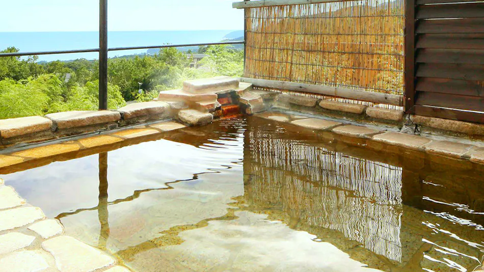 Kaede-an: All Rooms with Private Open-Air Bath, British Antique Hotel