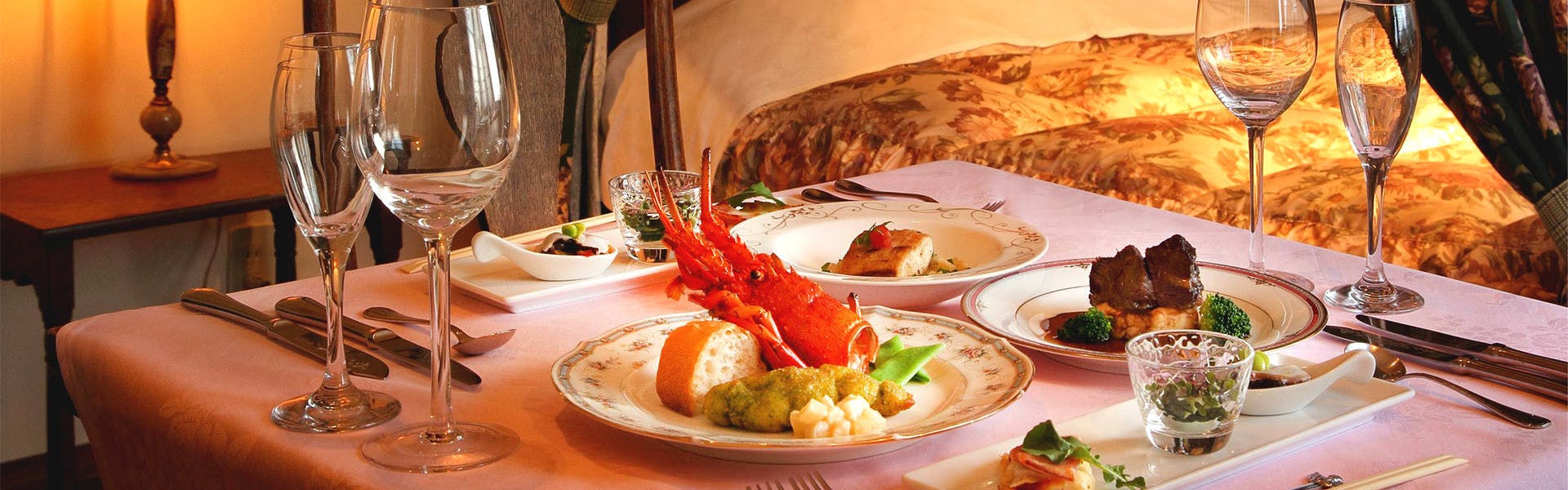 かえで庵 伊豆高原 英国調アンティークホテル 全室露天風呂付き客室の宿