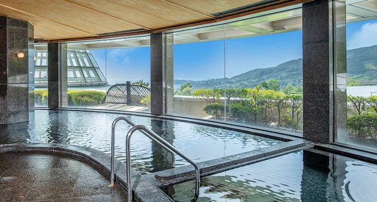 湯河原 小田原 テラスが人気の宿 屋内プールあり 宿泊予約は 一休 Com 湯河原 小田原 テラスが人気の宿 屋内プールあり 宿泊予約は 一休 Com