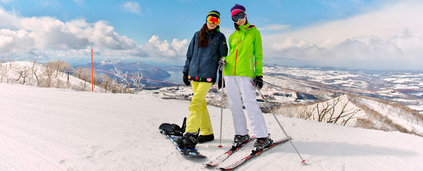 สกีและสโนว์บอร์ด