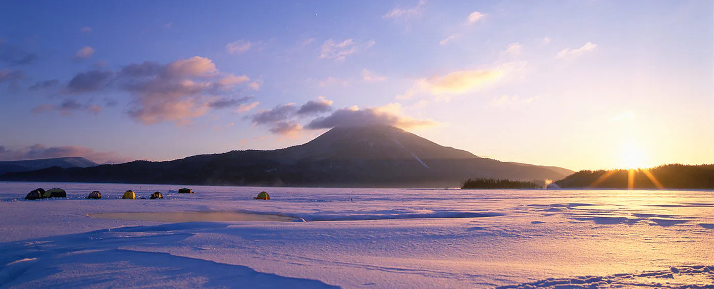 Lake Akan and Mount Oakan / Winter