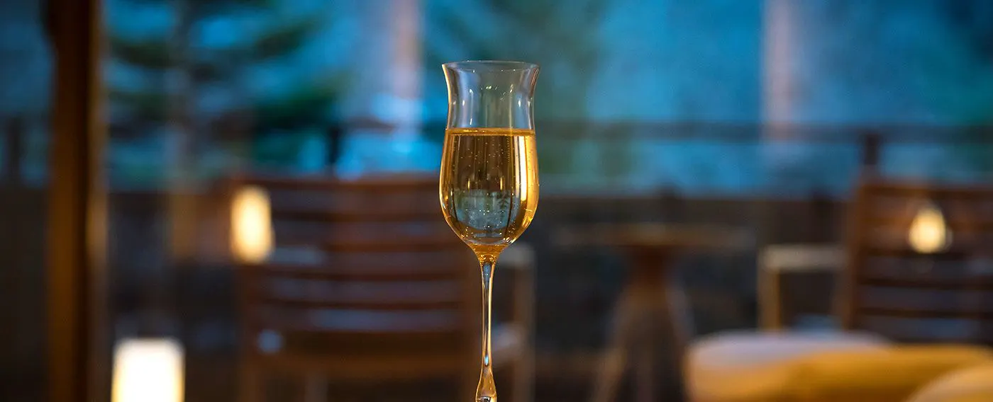 แชมเปญต้อนรับ