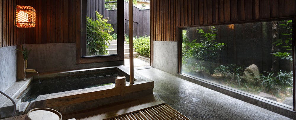 Island Inn of Moromi, "Mari"