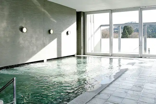 ห้องอาบน้ำสาธารณะ