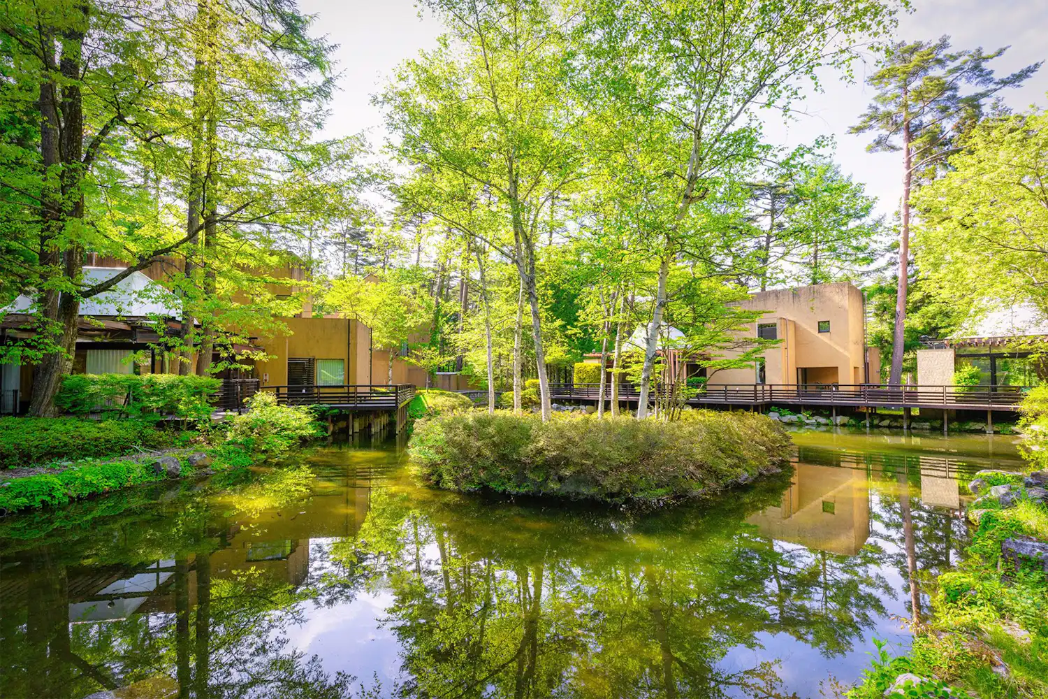 ภายนอกอาคาร