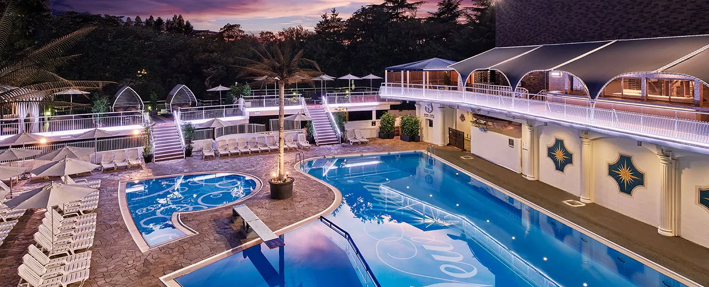 ガーデンプール(ナイトタイム)