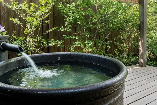 อ่างอาบน้ำชาโฮจิฉะ