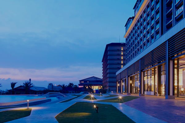 龍宮城スパ ホテル三日月 富士見亭の最安値が見つかる 10日間 空室カレンダー 一休 Com