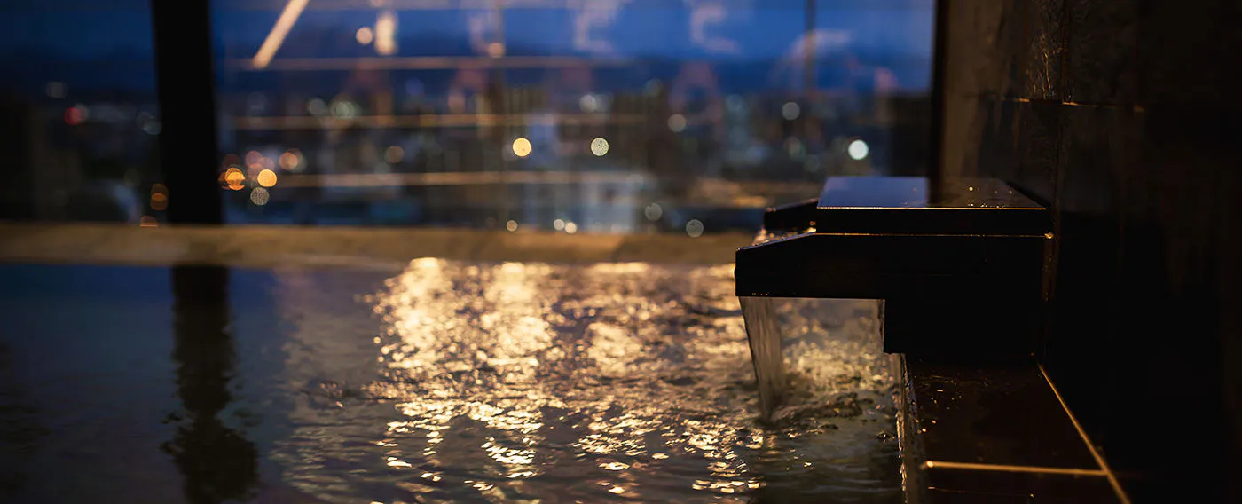 ห้องอาบน้ำสาธารณะพร้อมวิว