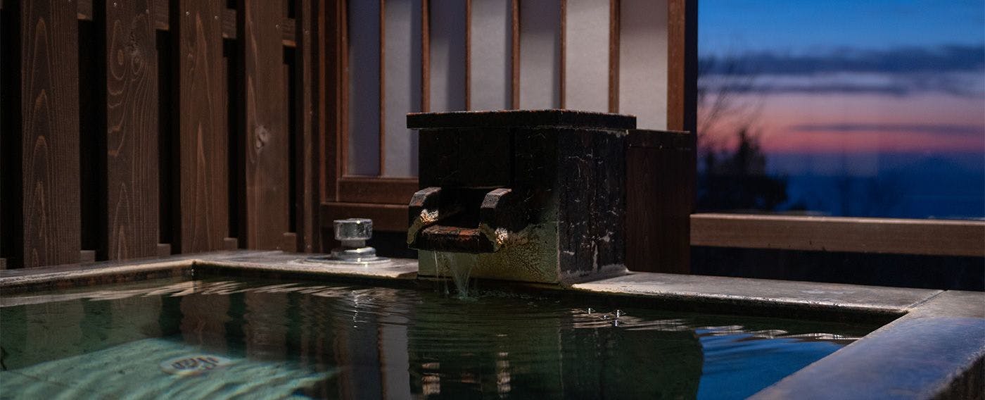 湯守が丁寧に見守る源泉掛け流し温泉