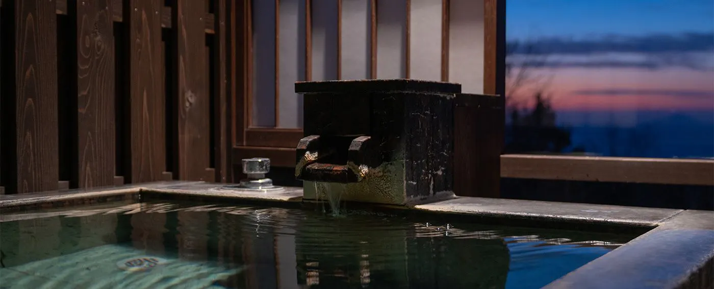 湯守が丁寧に見守る源泉掛け流し温泉