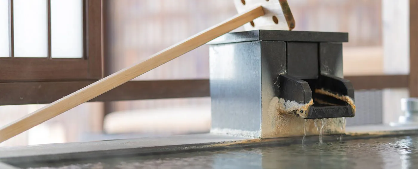 湯守が丁寧に見守る源泉掛け流し温泉