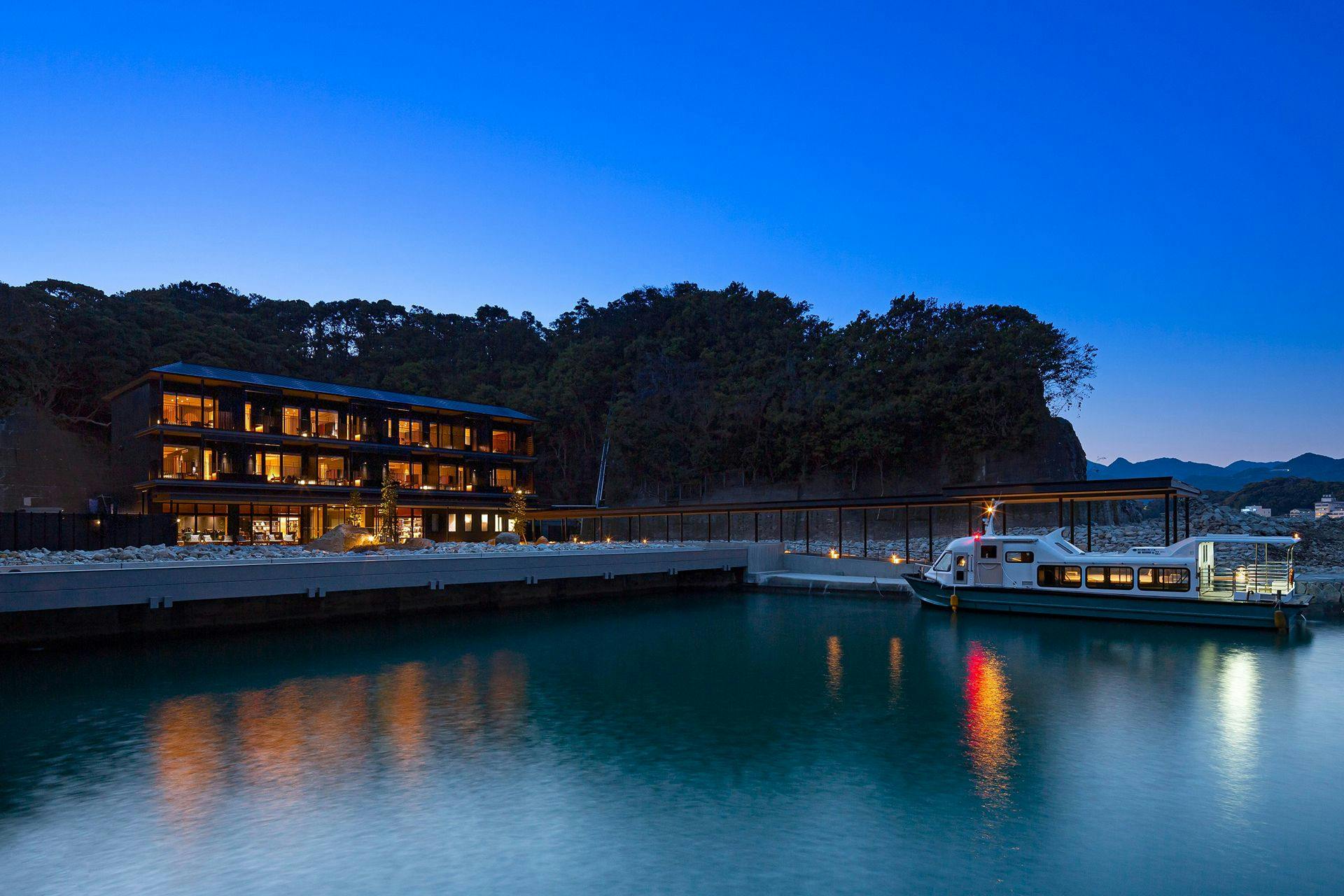 碧き島の宿　熊野別邸　中の島