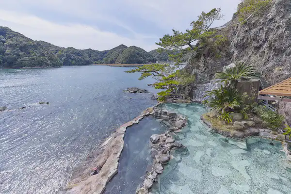 น้ำพุร้อน