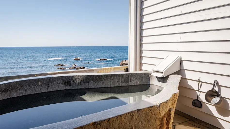 Ocean View and Guinness Certified Inn: All Rooms with Private Open-Air Bath - XYZ Speciale