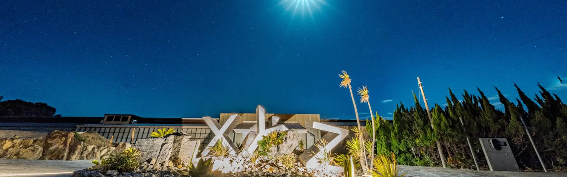 海絶景とギネス認定の宿 全室露天風呂付離れ XYZスペチアーレ