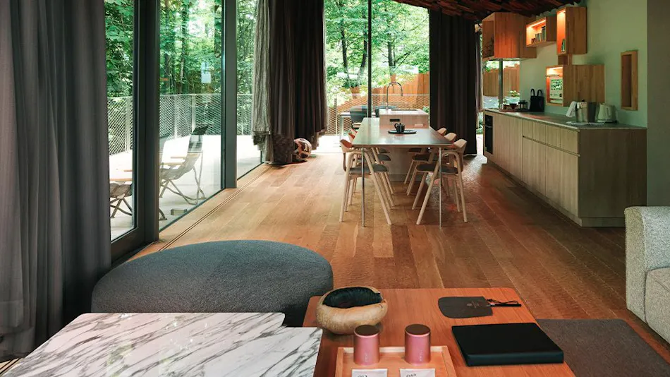 Snow Peak FIELD SUITE SPA HEADQUARTERS