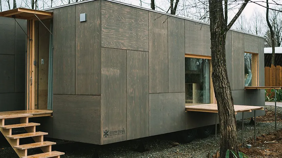 Snow Peak FIELD SUITE SPA HEADQUARTERS