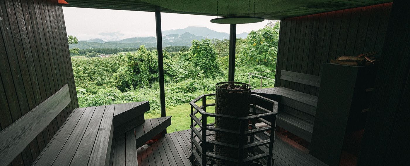 d_04_230105.jpg?crop=faces&fit