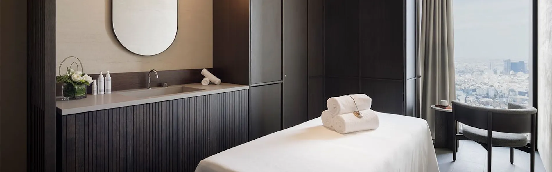 BELLUSTAR TOKYO, A Pan Pacific Hotel