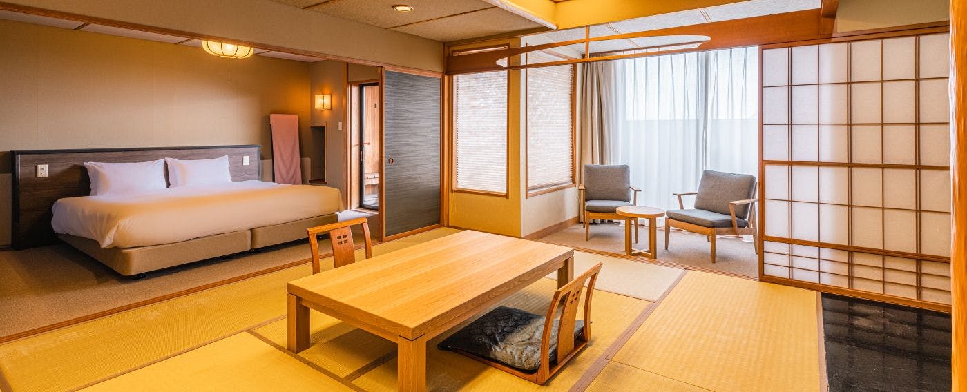 温泉露天風呂付和室キングルーム（73平米・定員6名・禁煙）