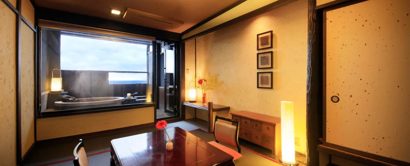 温泉露天風呂付和室(30平米・定員3名・禁煙)