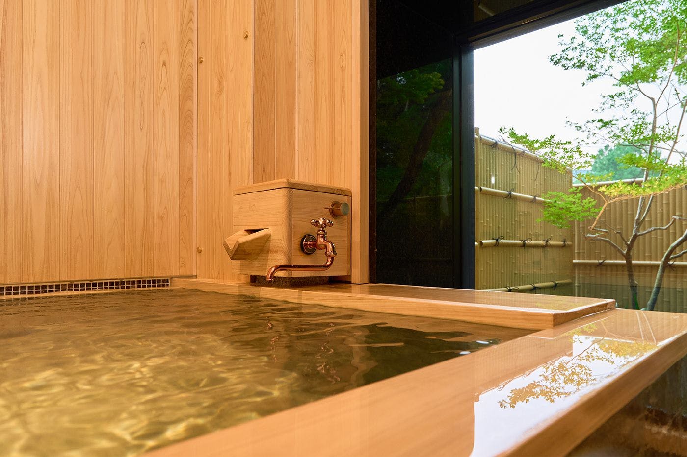 ออนเซ็นแห่งศตวรรษ