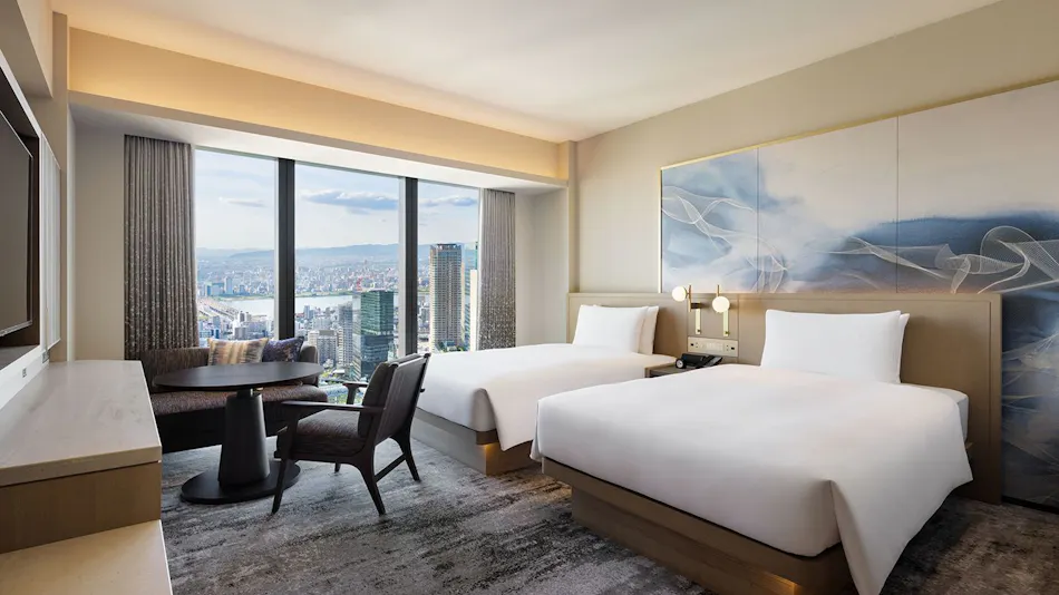 THE OSAKA STATION HOTEL, Autograph Collection