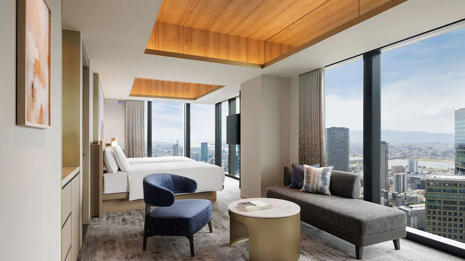 THE OSAKA STATION HOTEL, Autograph Collection