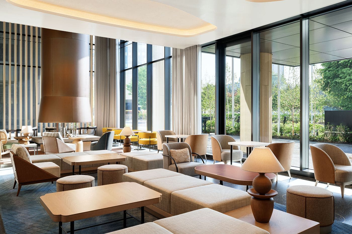 บาร์เลานจ์ "THE LOUNGE"