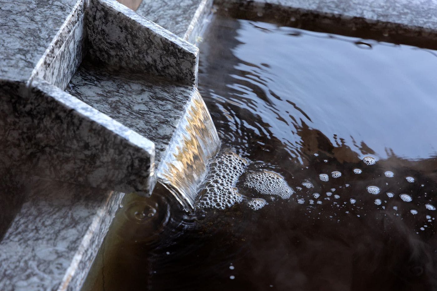 น้ำพุร้อน