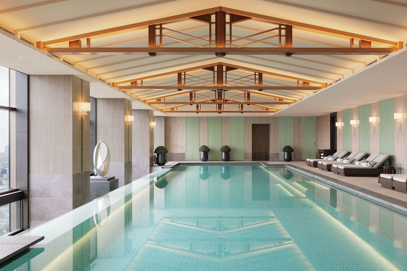 สระว่ายน้ำในร่ม