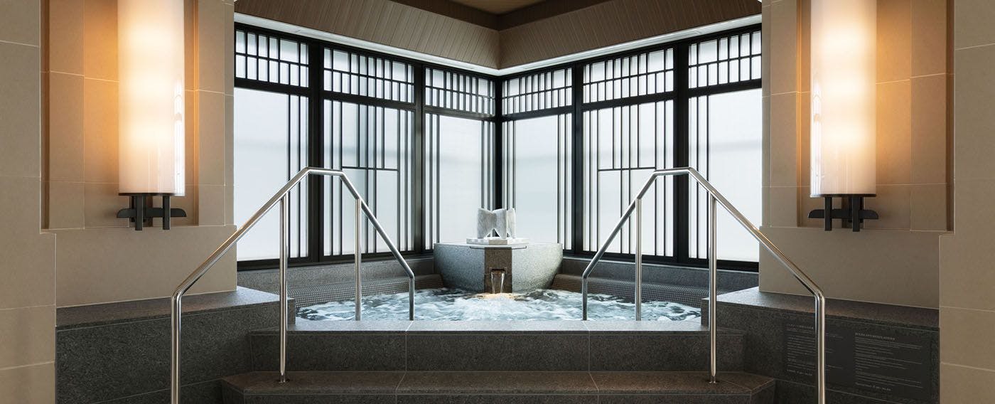 อ่างจากุซซี่