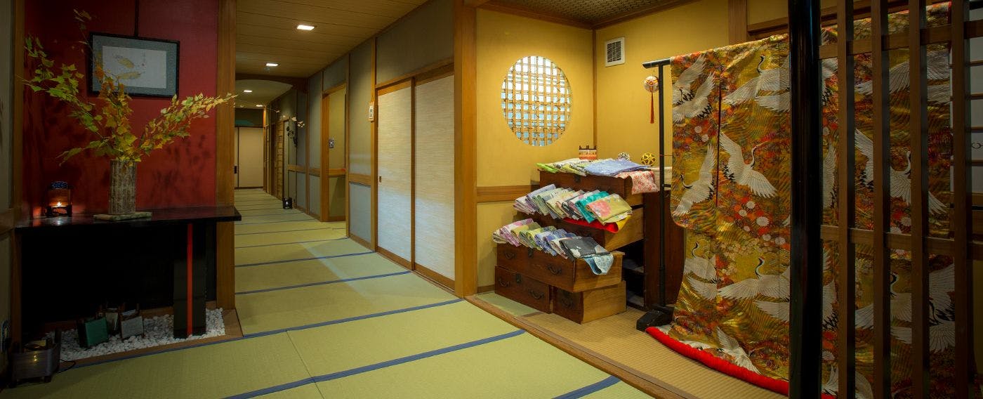 Nanairo no Kaze Hama no Michi Rinkouan