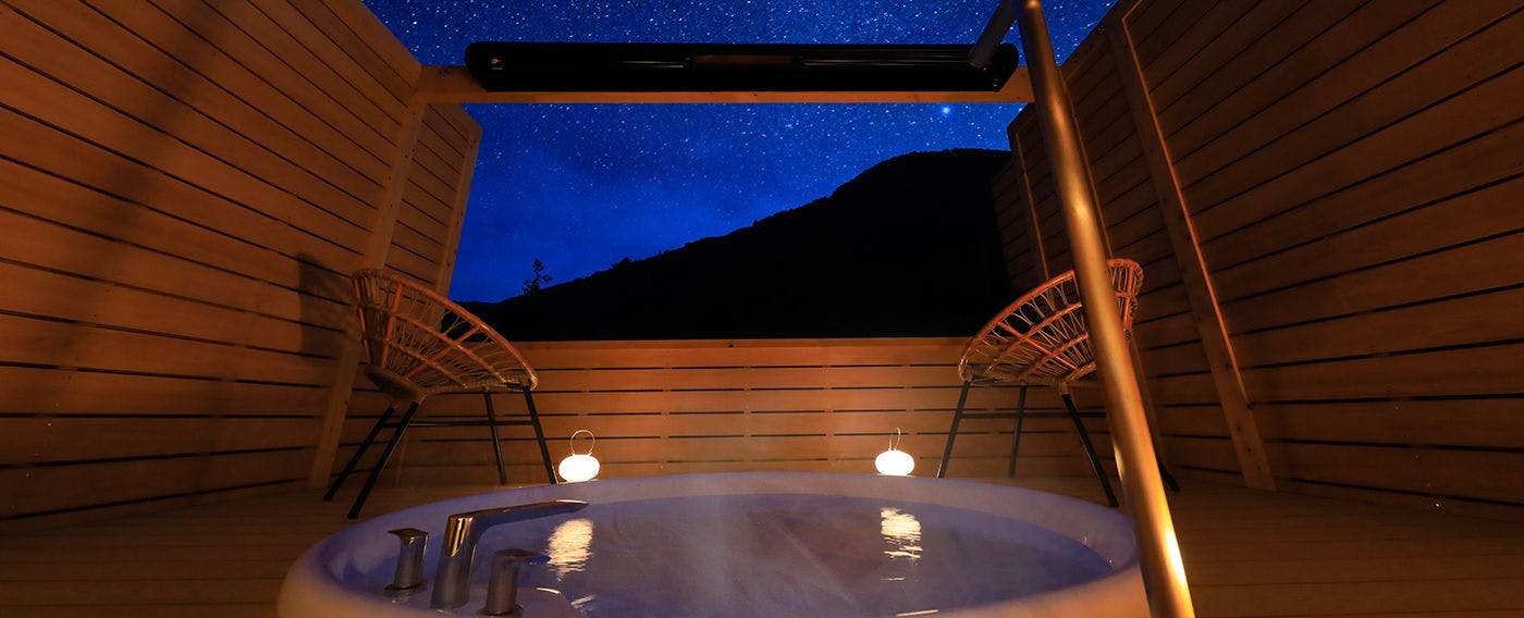 ออนเซ็นกลางแจ้งส่วนตัวบนท้องฟ้า