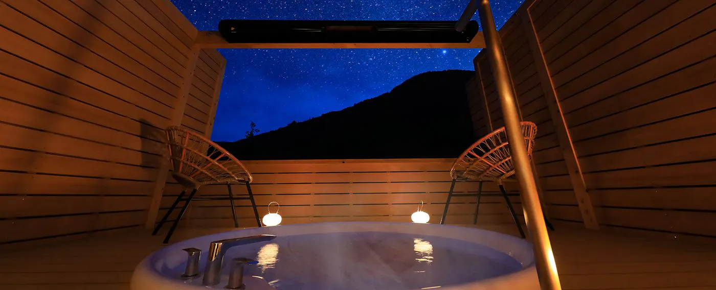 ออนเซ็นกลางแจ้งส่วนตัวบนท้องฟ้า