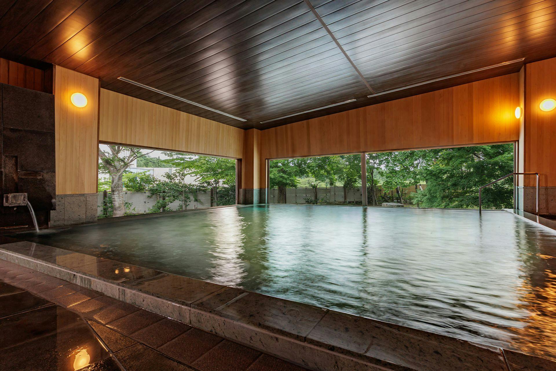 ห้องอาบน้ำรวมขนาดใหญ่