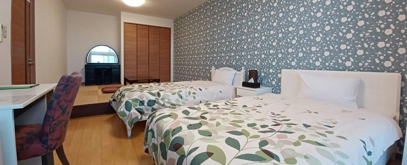 Hotel Swan Lake Nagara
